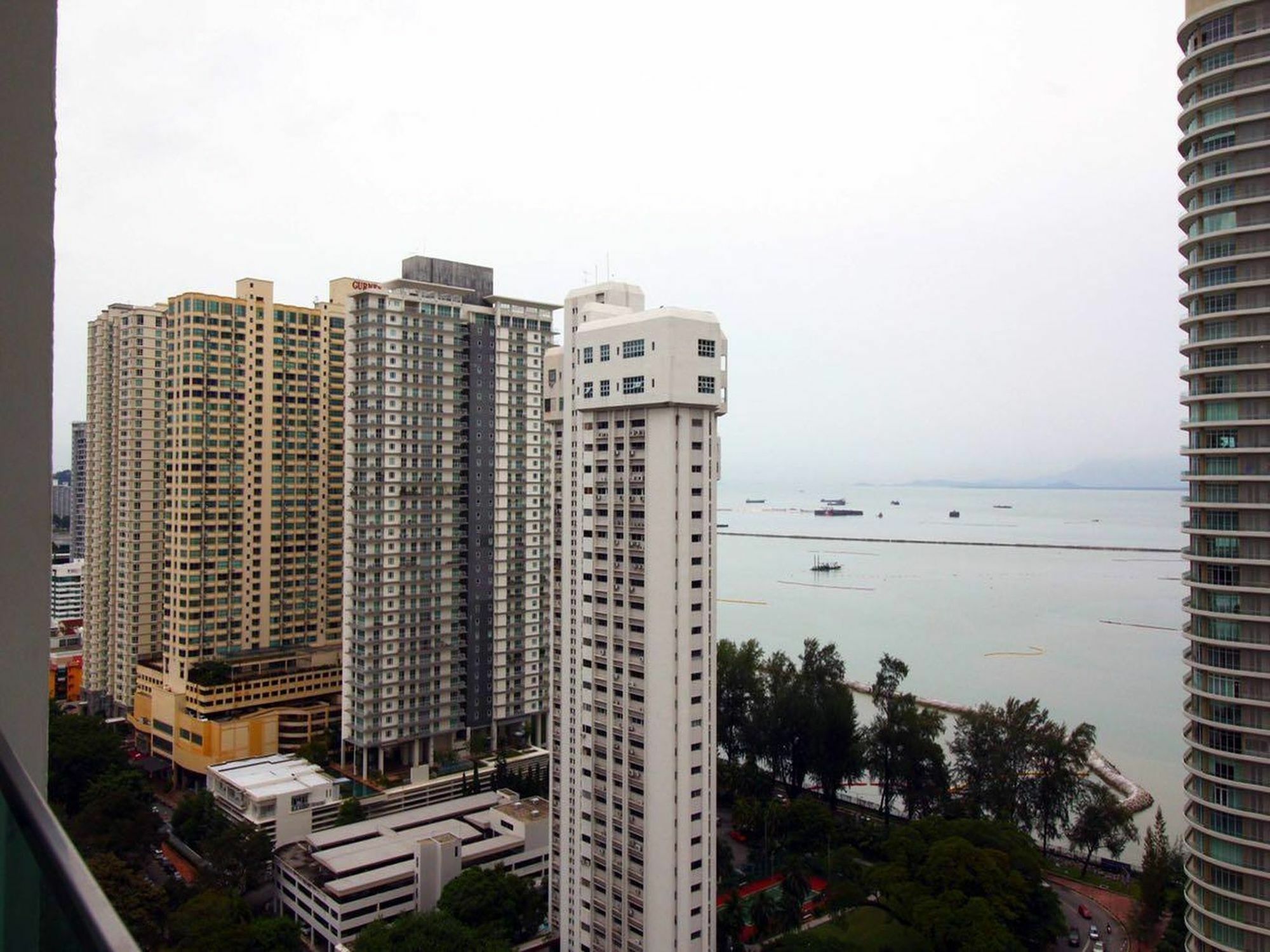 Mansion One Service Apartment George Town Esterno foto