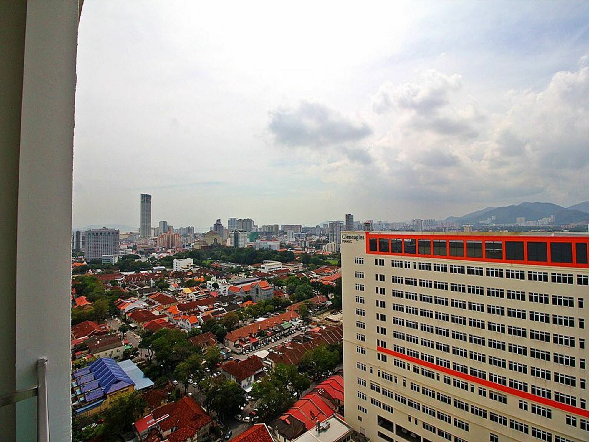 Mansion One Service Apartment George Town Esterno foto