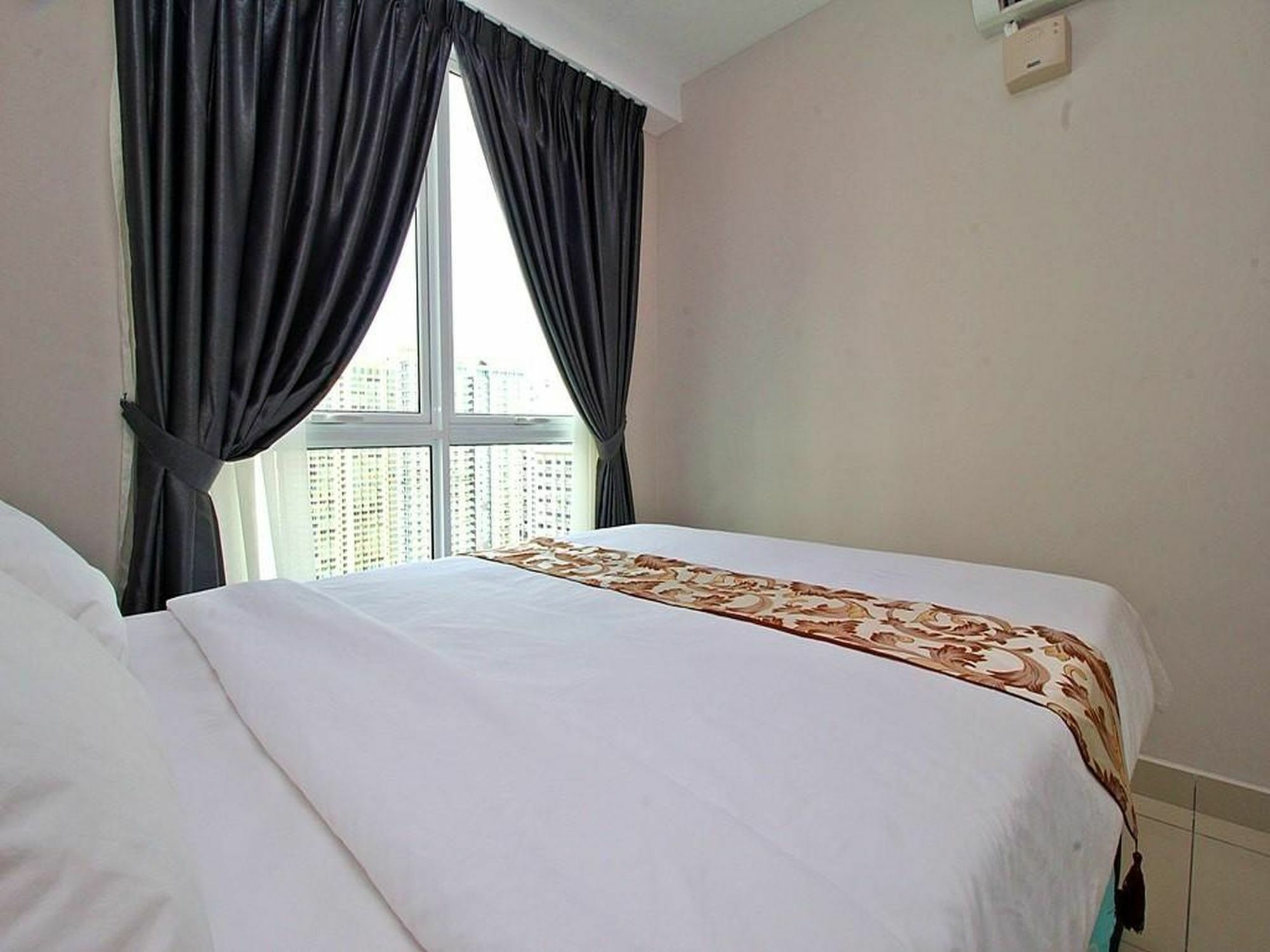 Mansion One Service Apartment George Town Esterno foto