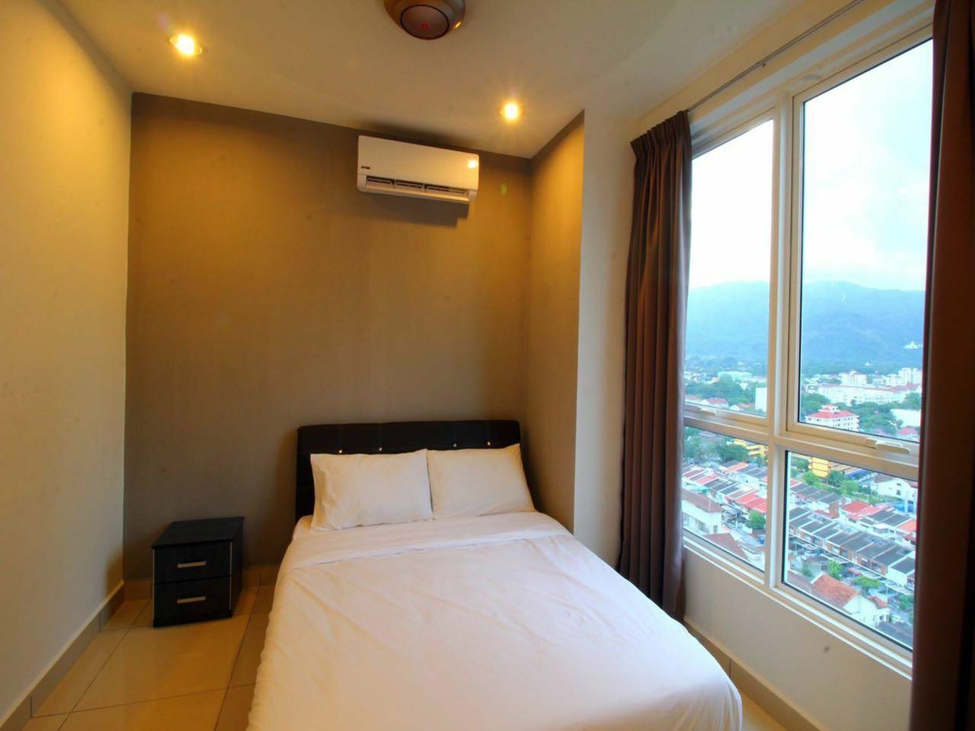 Mansion One Service Apartment George Town Esterno foto