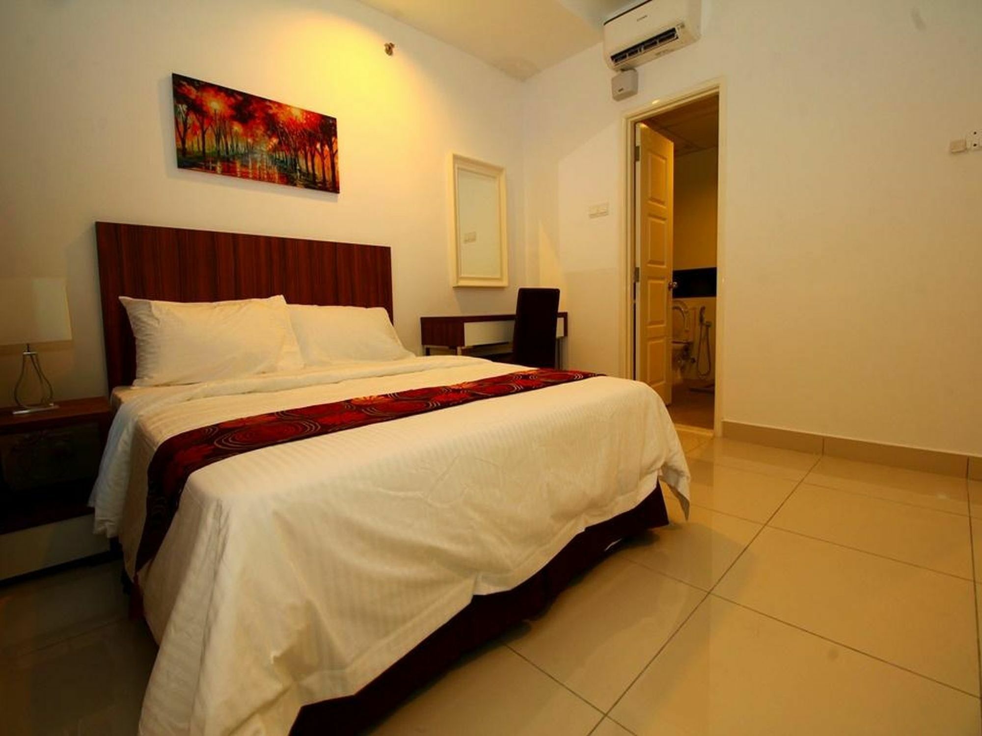 Mansion One Service Apartment George Town Esterno foto